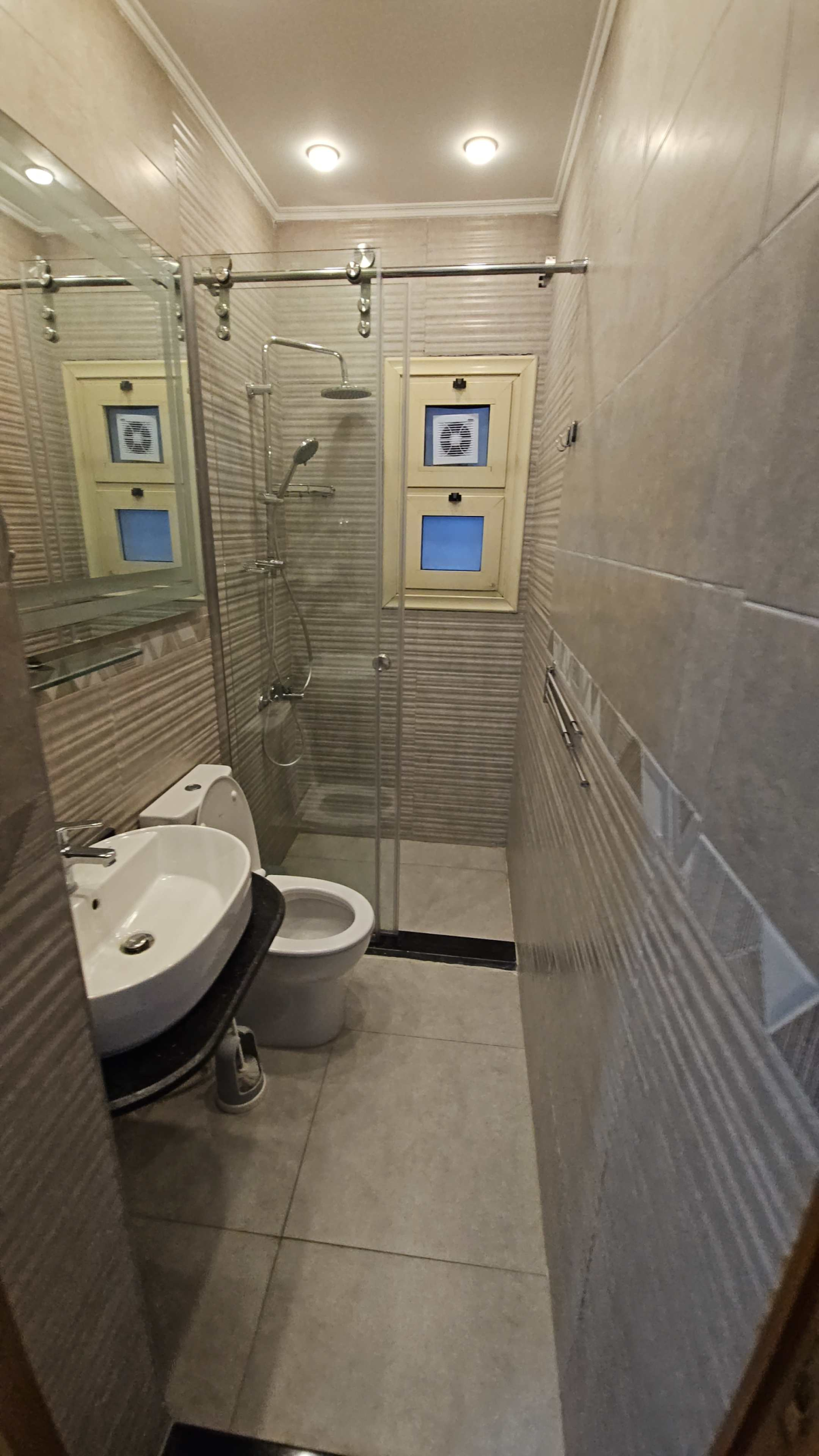 فيلا الايجار اول صف بحيرة مارينا 5 