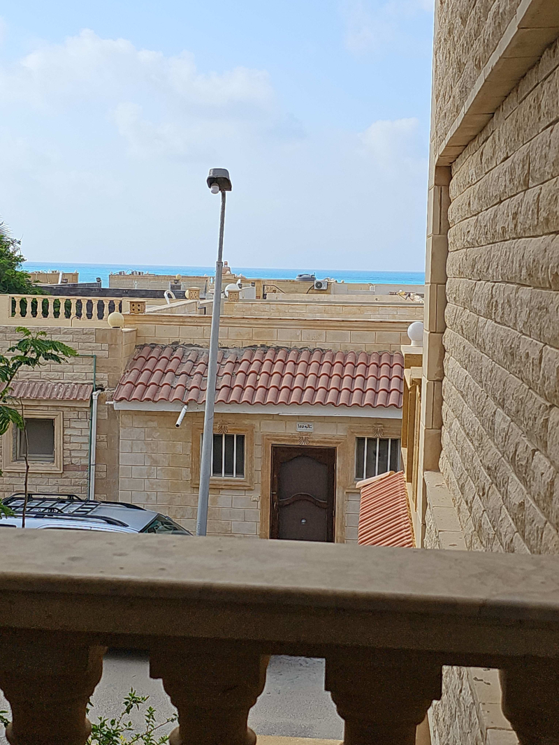 شاليه فيو بحر للبيع بالتقسيط بالساحل الشمالي قرية بدر
