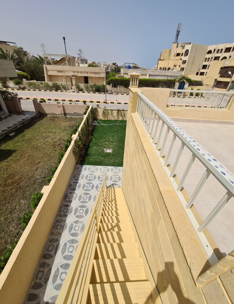فيلا خاصه للبيع بالتقسيط رؤيه بحر منتزه جدا