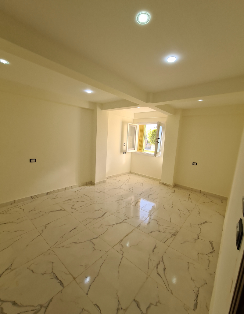 فيلا خاصه للبيع بالتقسيط على بعد خطوات للبحر على مساحه 400 متر