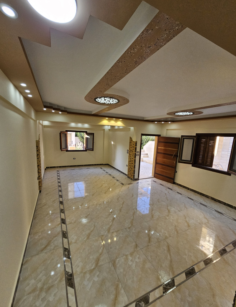 فيلا للبيع بحمام سباحه خاص في الساحل الشمالي