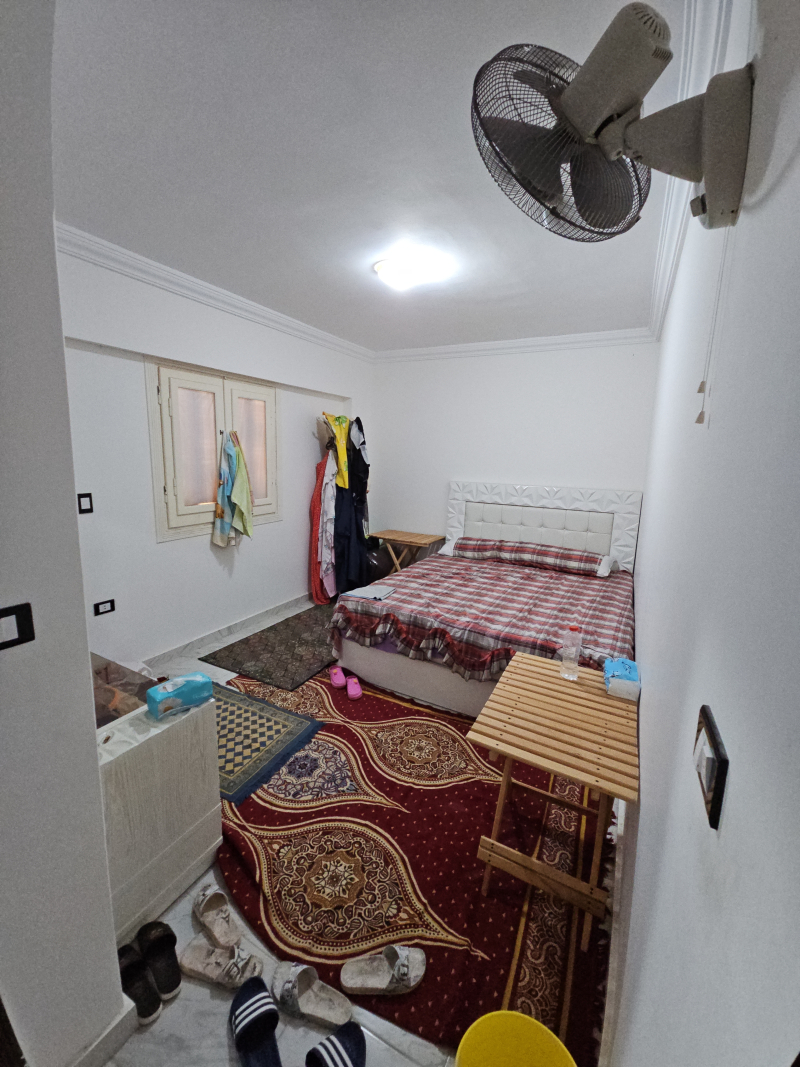 شاليه ارضي بحديقة وحمام سباحه في الساحل الشمالي
