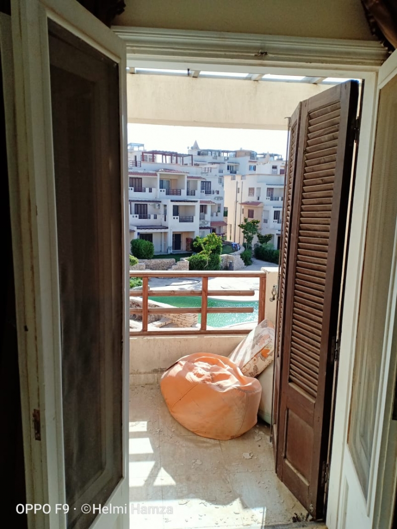 شالية بقرية ديمورا  متر² اول علوى ببلكونة