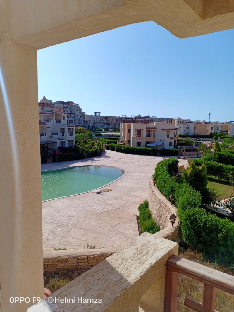 شالية بقرية ديمورا  متر² اول علوى ببلكونة