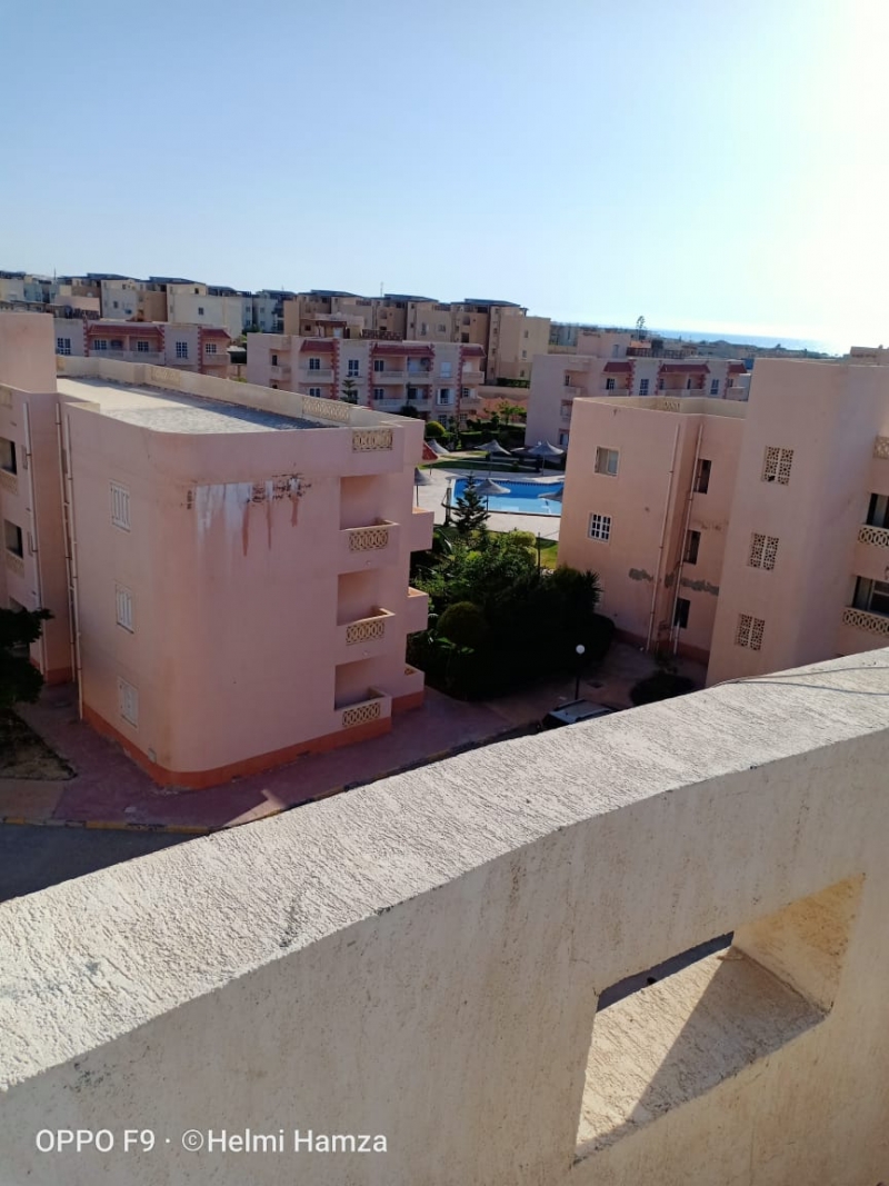 شالية بقرية ديمورا  متر² اول علوى ببلكونة