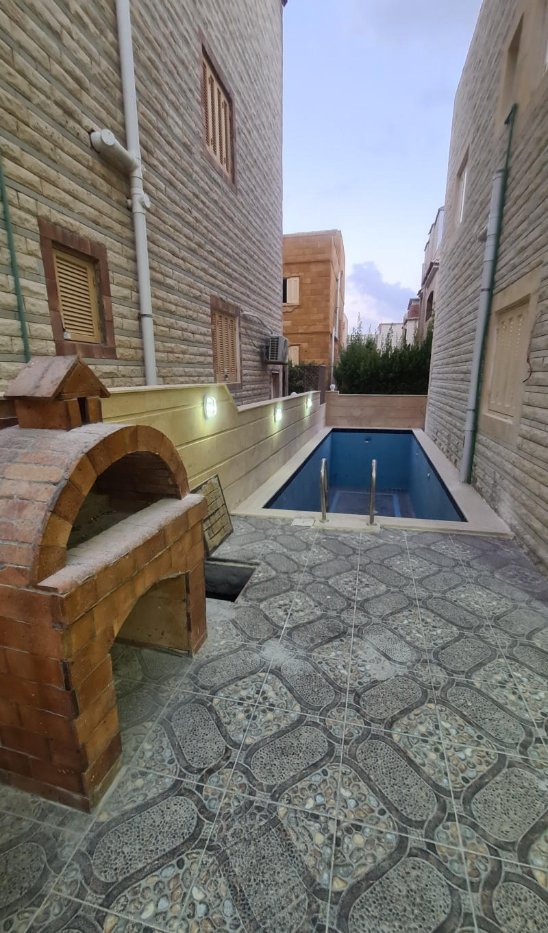 فيلا للبيع بحمام سباحه خاص بالتقسيط على سنتين في الساحل الشمالي