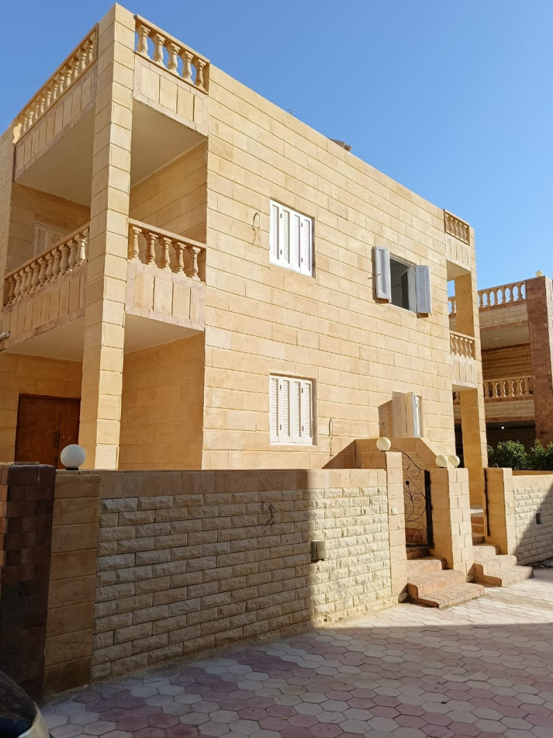 فيلا للبيع بالتقسيط بحمام سباحة خاص في الساحل الشمالي