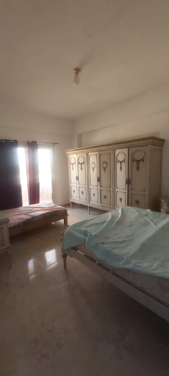 شاليه تاني علوي فيو بحر للبيع بالفراش والاجهزه بالساحل الشمالي