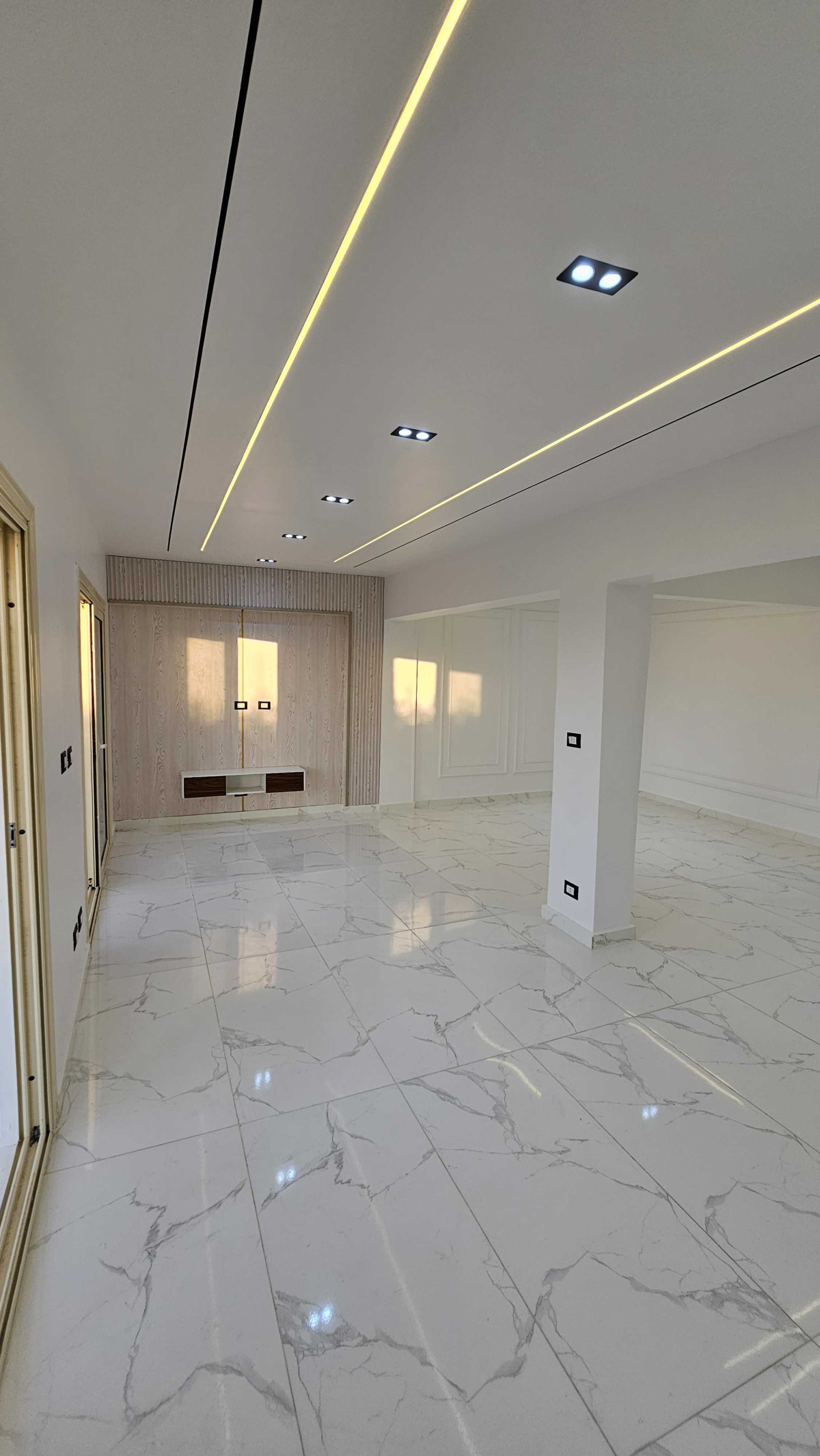 فيلا لقطه للبيع اول صف بحر وحمام سباحه خاص للفيلا بالساحل الشمالي بالتقسيط والاستلام فوررري 