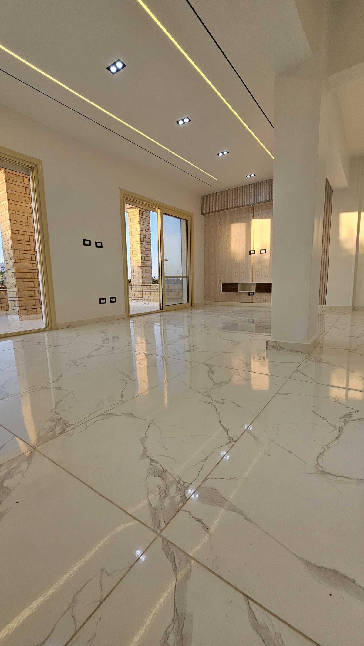 فيلا لقطه للبيع اول صف بحر وحمام سباحه خاص للفيلا بالساحل الشمالي بالتقسيط والاستلام فوررري 