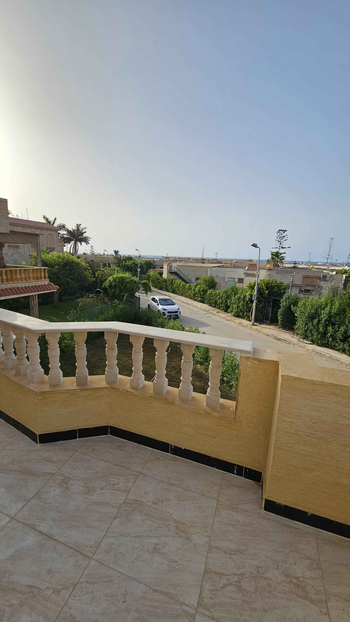 شاليه اول علوي بروف فيو بحر تشطيب الترا سوبر لوكس بالتقسيط والاستلام فوررري في الساحل الشمالي قرية بدر 