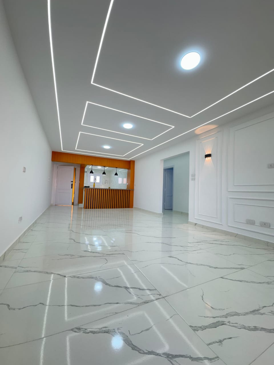 شاليه للبيع اول علوي فيو بحر وحمام سباحه بالساحل الشمالي قرية مارينا فلاورز 