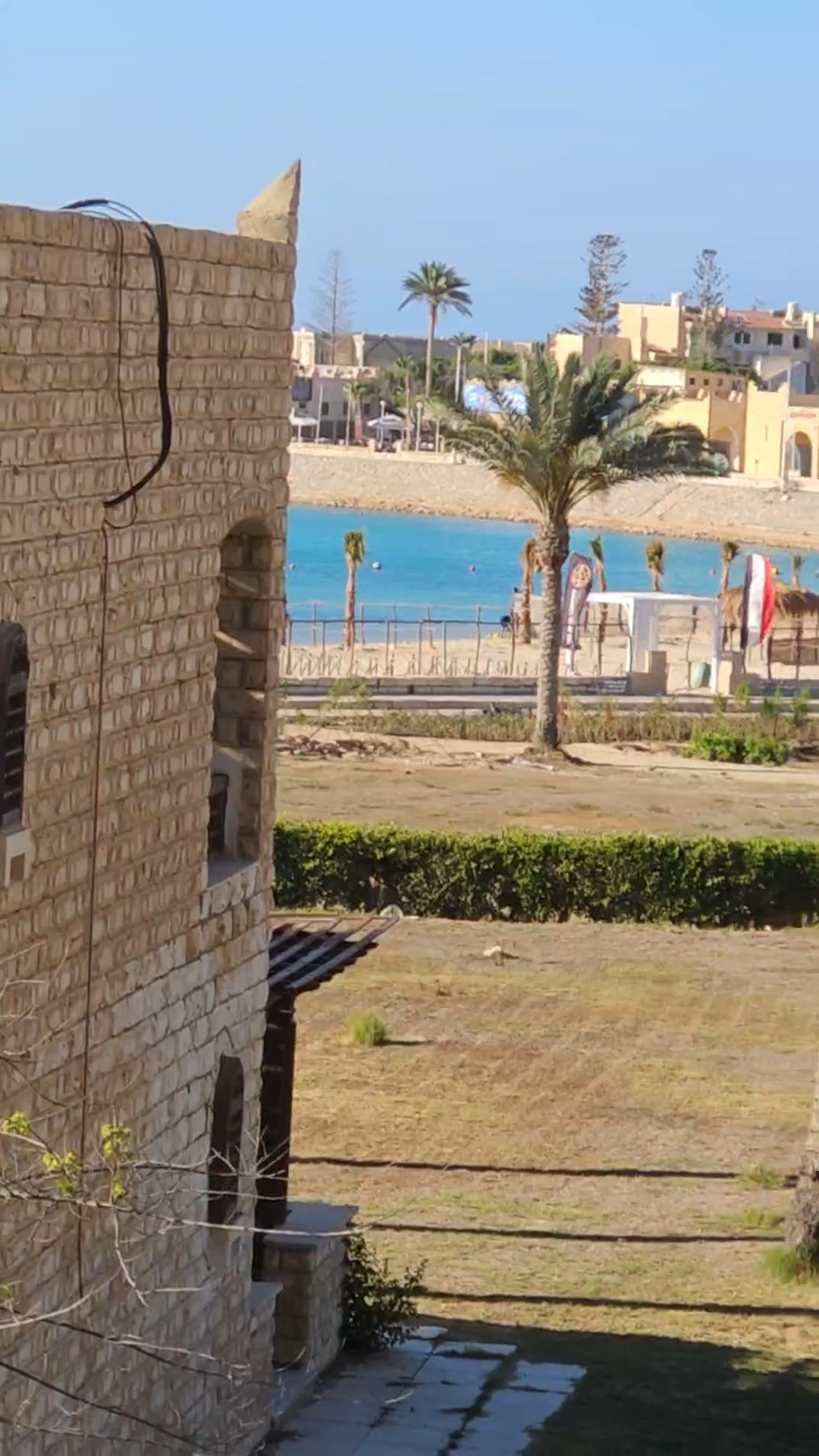 فيلا للايجار مارينا 2 تاني صف بحيرة وحمام سباحه 